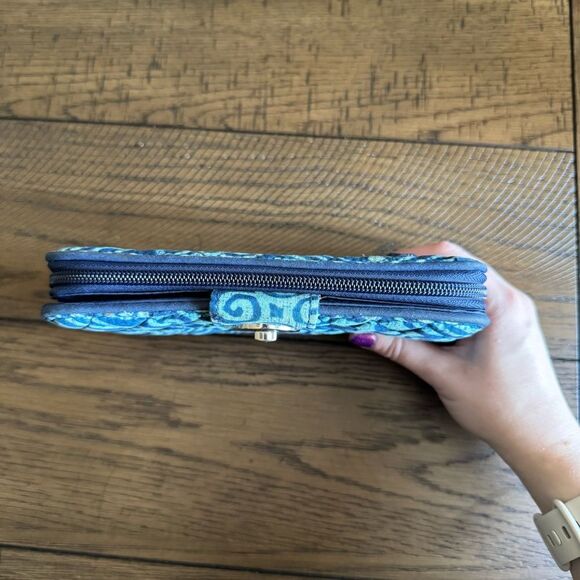 Vera Bradley Turnlock Wallet in Cuban Tiles blue pattern - Picture 7 of 13
